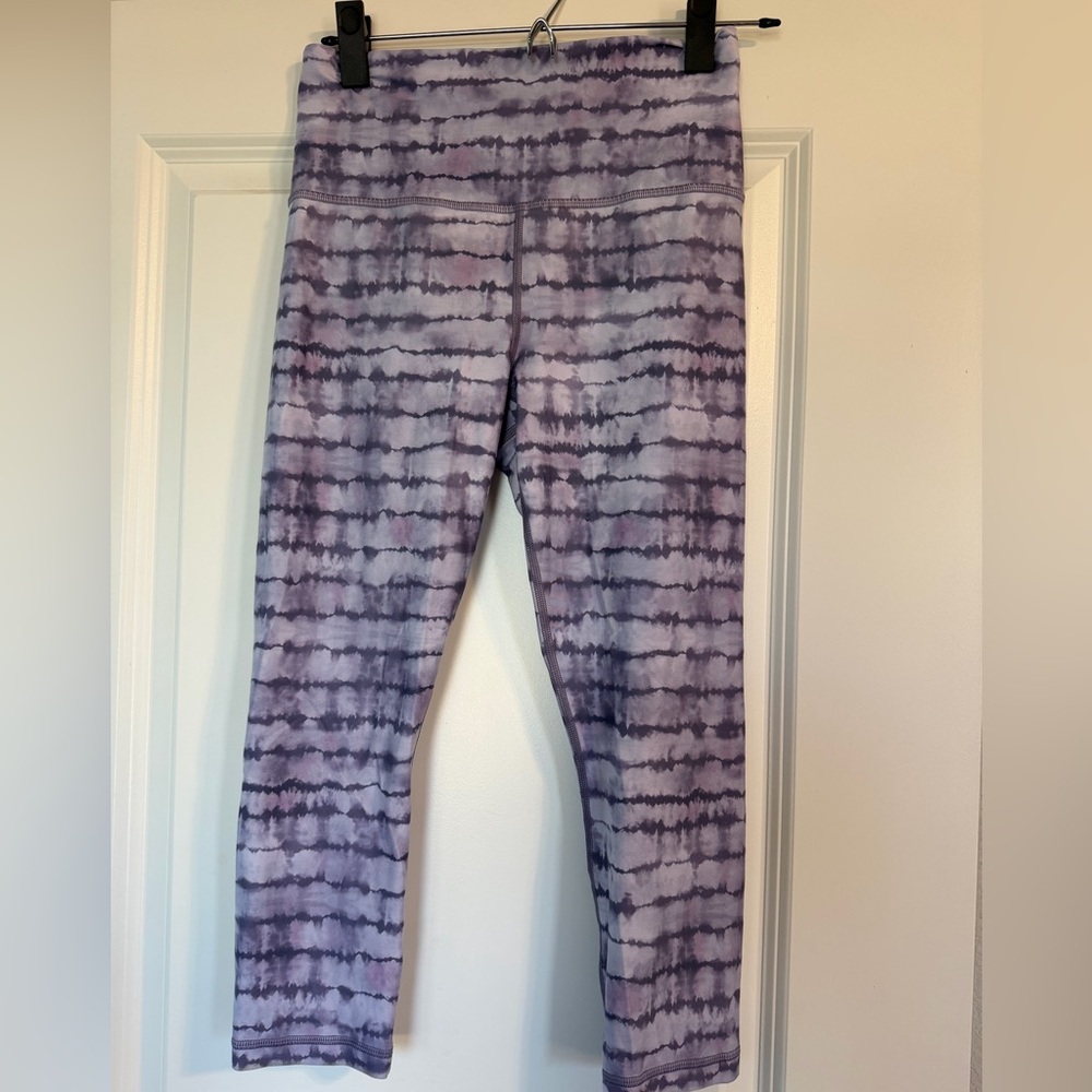 Athleta Lavender Purple “Tie-Dye” Capri Leggings